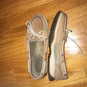 Tan Sperrys